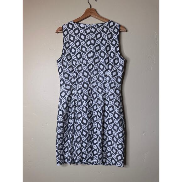 Banana Republic Monogram Black and White Geo Pattern Sequin Shift Dress - Picture 6 of 8